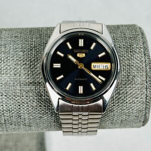 Seiko Black and Silver Men's Watch